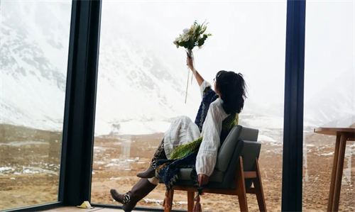 五一巴尔斯雪山火爆出圈.jpg